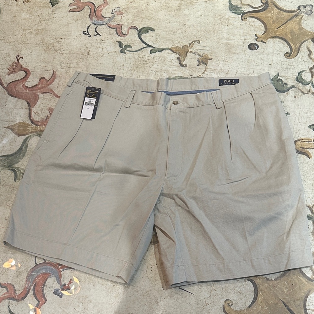 Ralph Lauren Men's Khaki Shorts. 42W. NWT